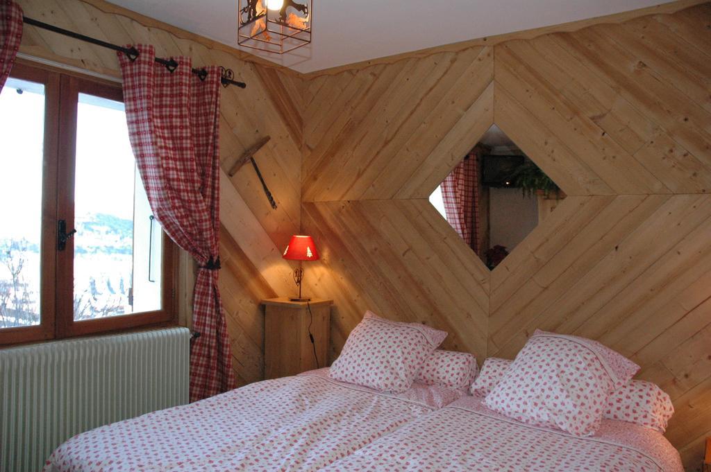 B&B Chalet La Providence Ле-Соз Номер фото